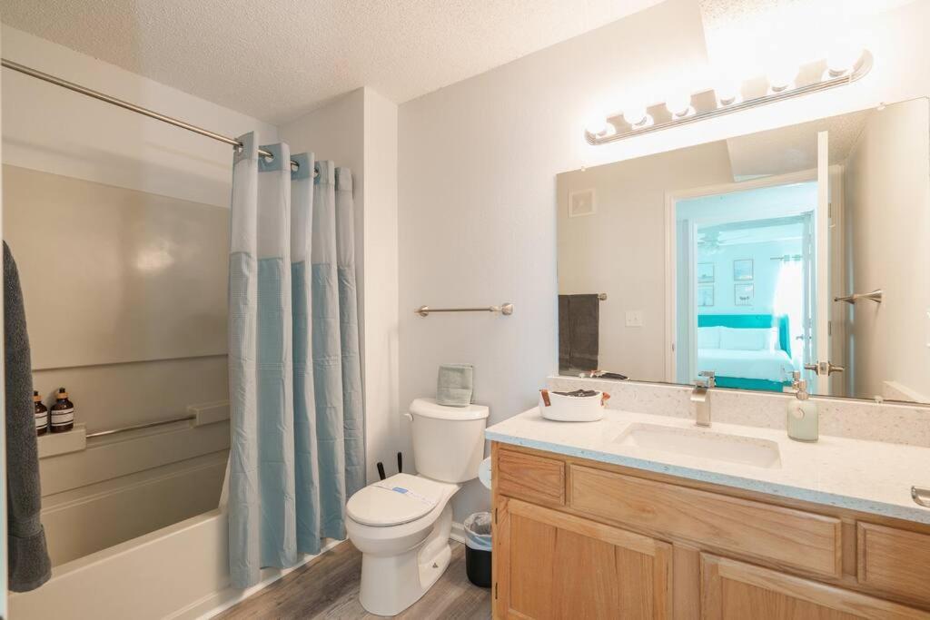 Cozy With Convenient Location