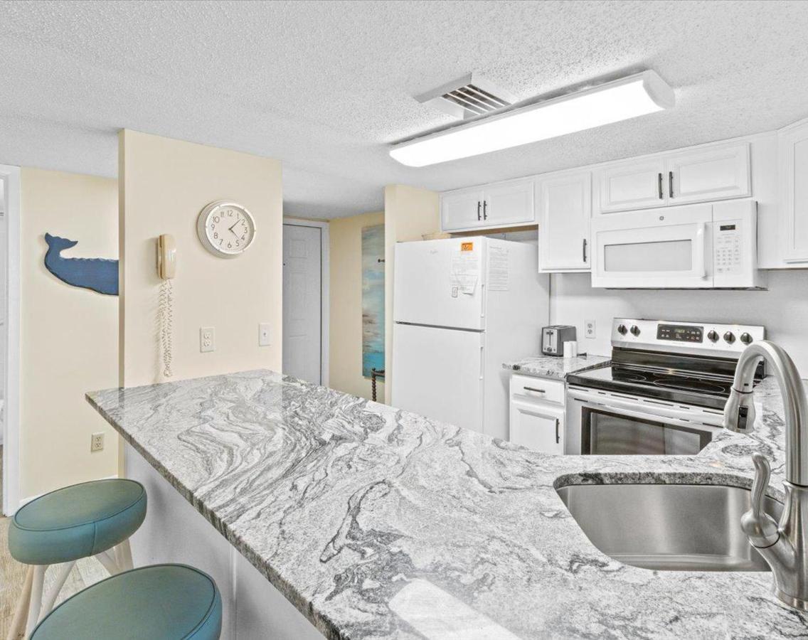 Surf And Racquet Unit 118 Destin