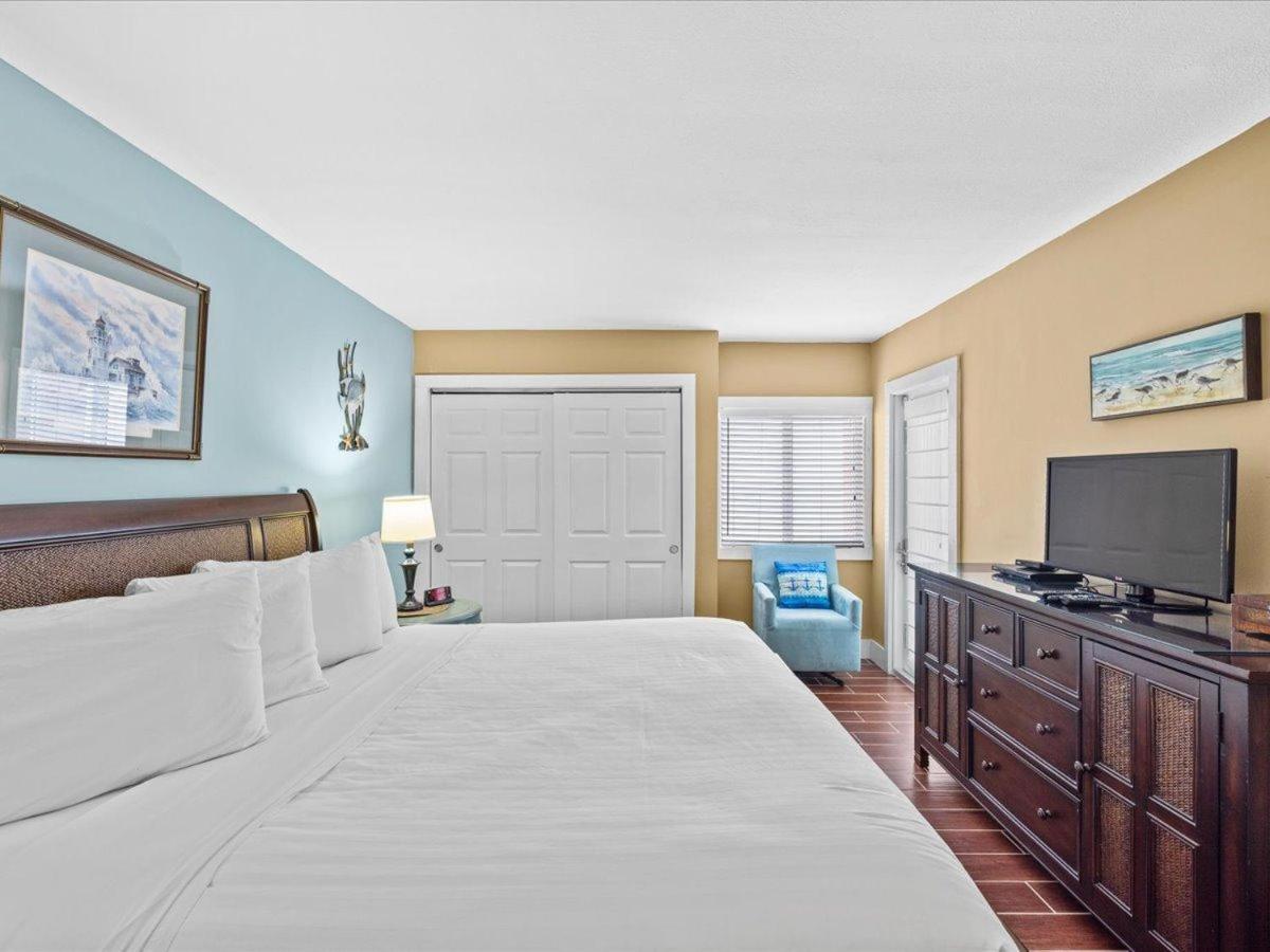 Surf And Racquet Unit 510 Destin