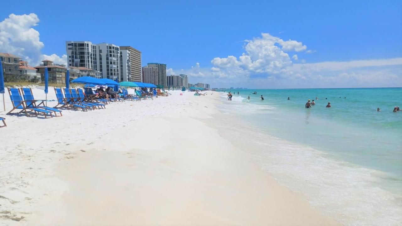 Southbay Gulf View: Beachfront Townhouse With Private Access Holiday home *