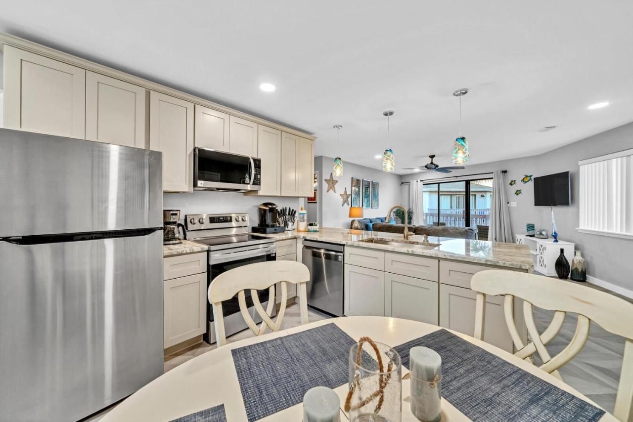 Crystal Village Ii 6b - Close To The 2bd 2ba Holiday home *