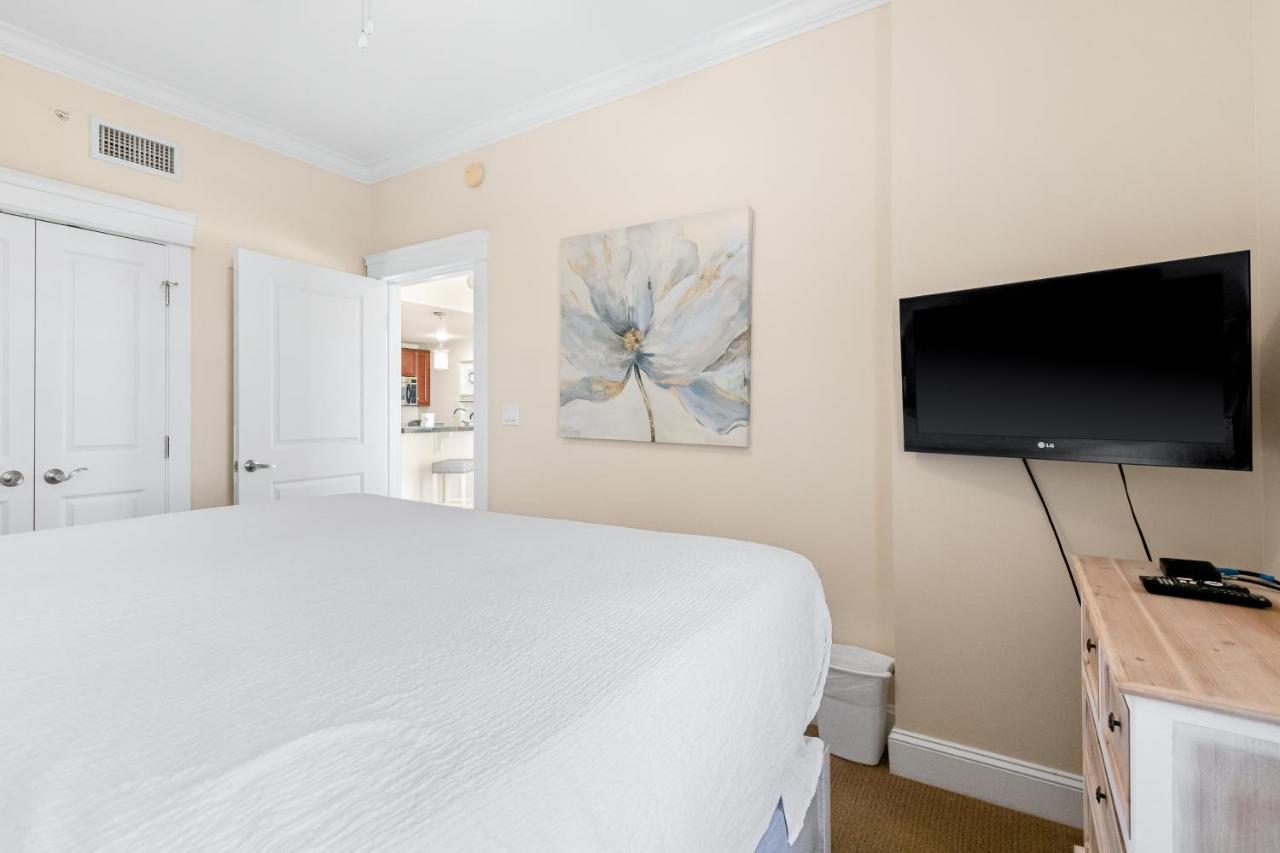 The Grand 2803 Apartment