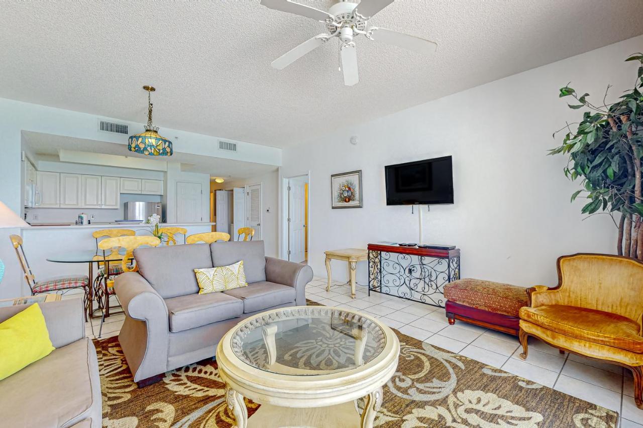 Majestic Sun B702 Apartment