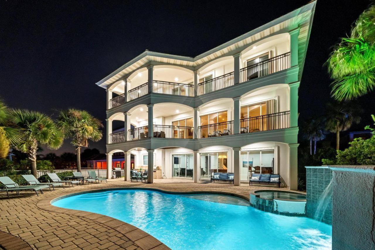 Holiday home Over The