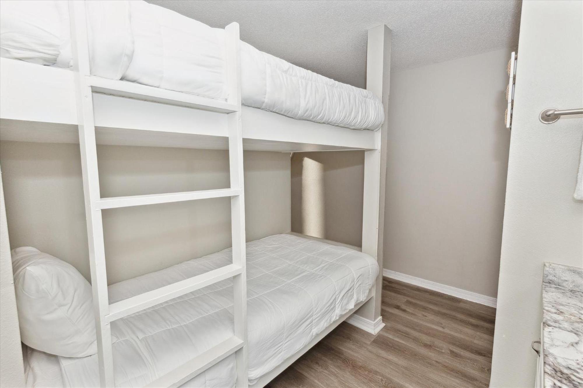 Apartment Sandpiper Cove #9124