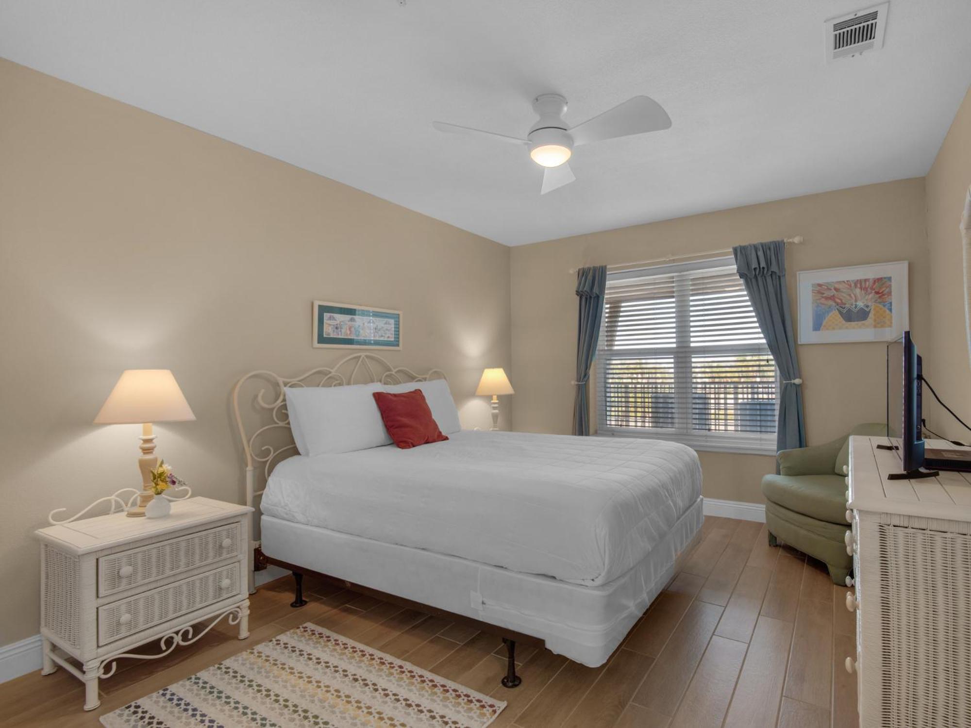 Emerald Dunes 302 By Newman-dailey Destin