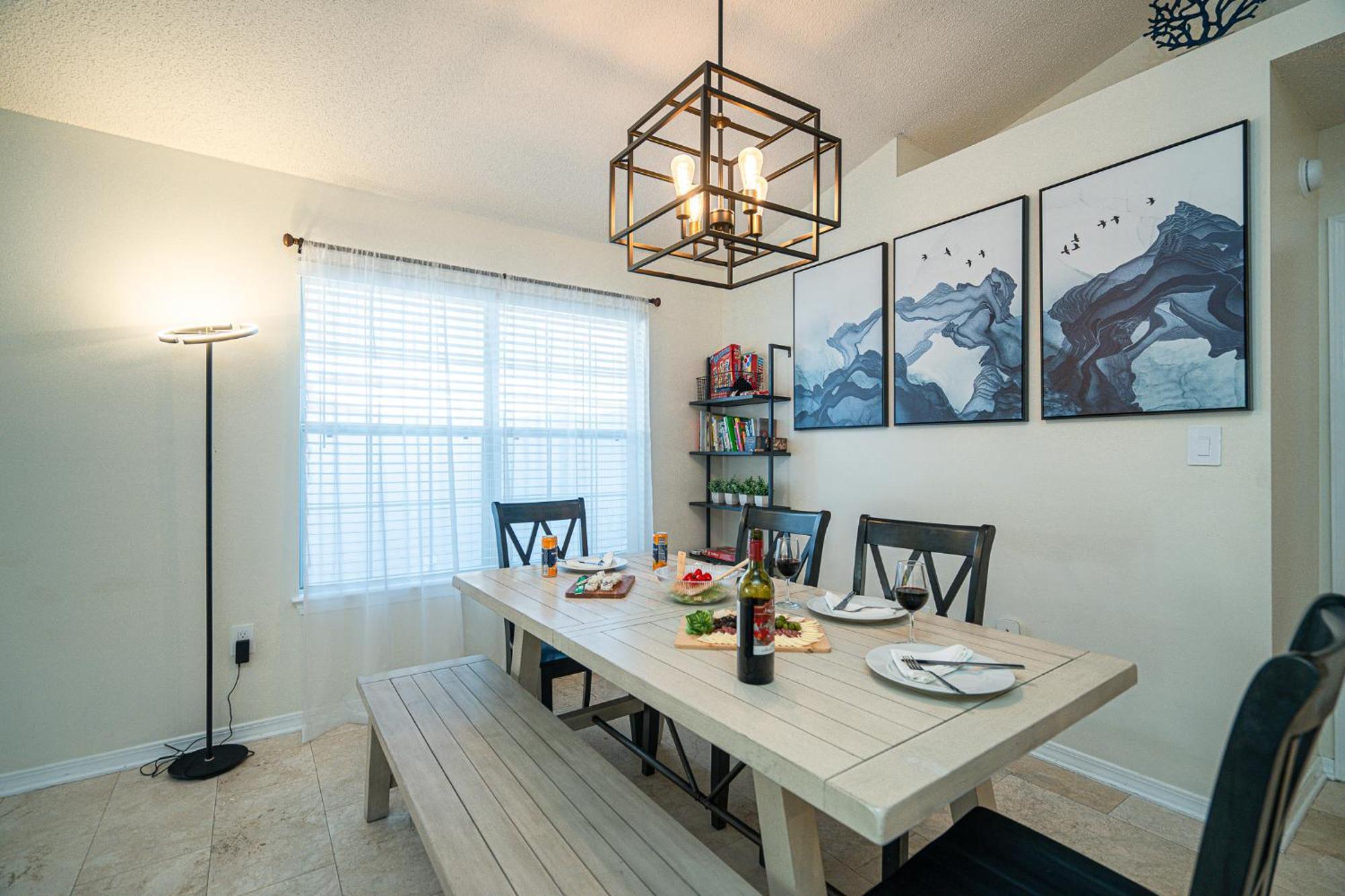 Heated Pool And Golf Cart, Walk To Beach! Best Deal! * Destin