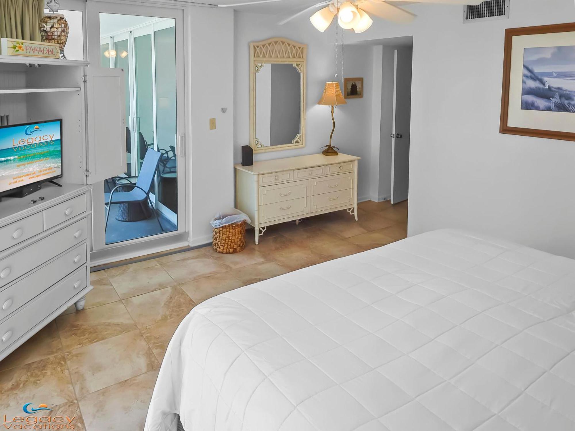 Slt 2052-beachfront-close To Everything In Destin! Holiday home *