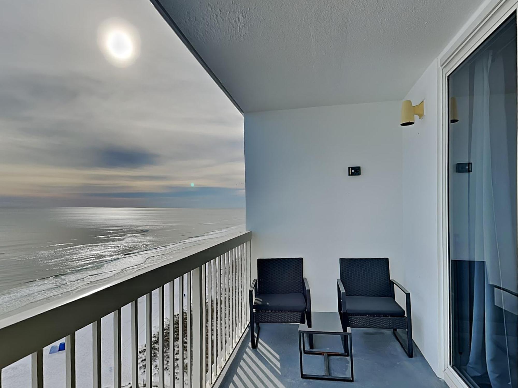 Pelican #1403 Apartment