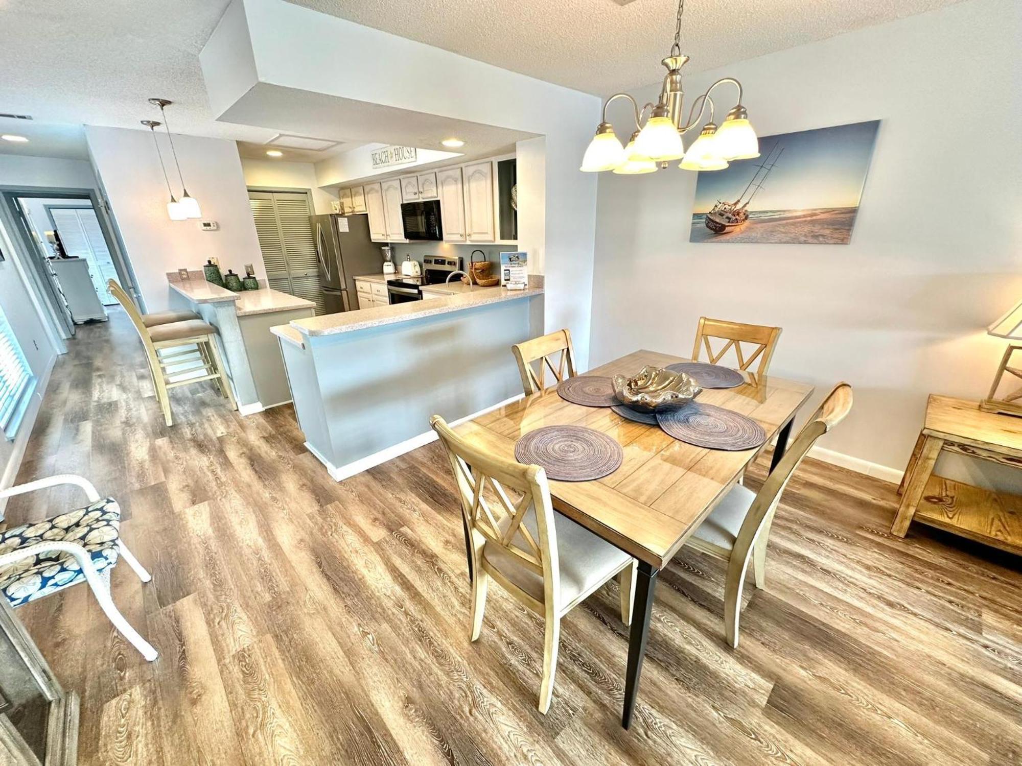 914 Harbour Point *