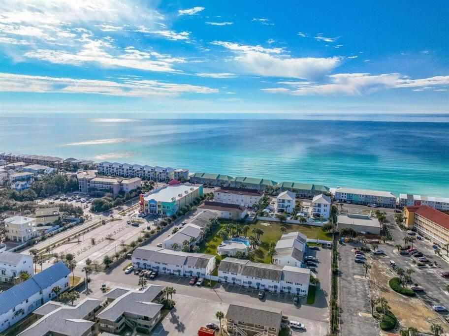Summerhouse #7 Dreams * Destin