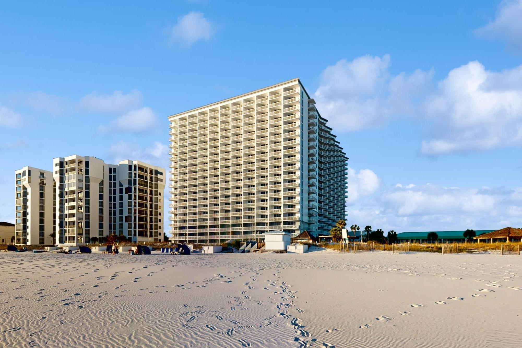 Pelican 304 * Destin