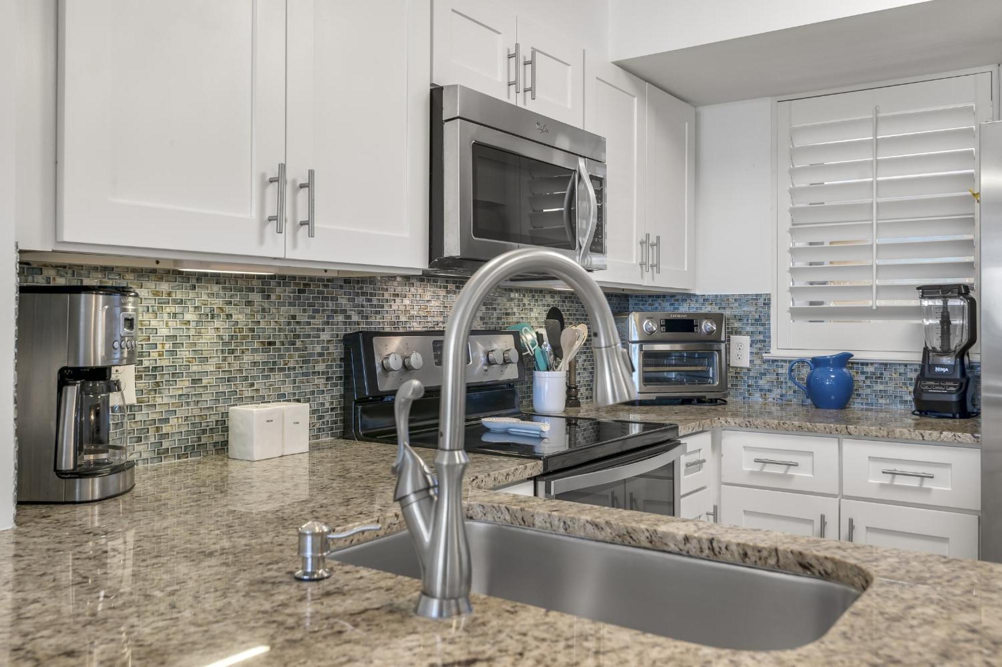 Magnolia House 503 At Pointe *