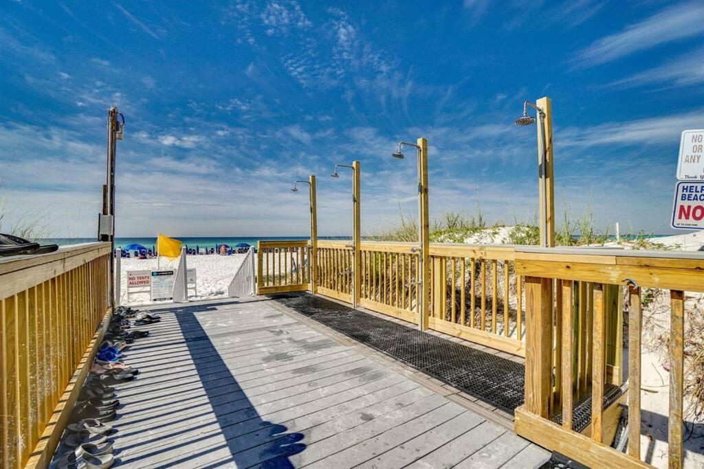 Pelican 215 Blessing Apartment Destin