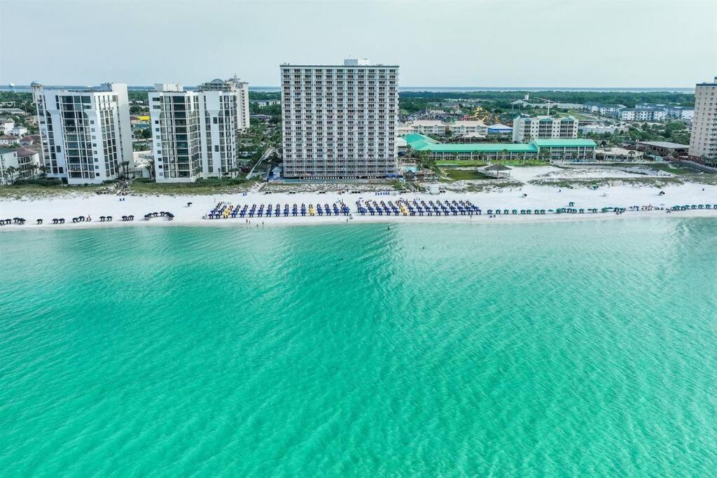 Pelican 215 Blessing Apartment Destin