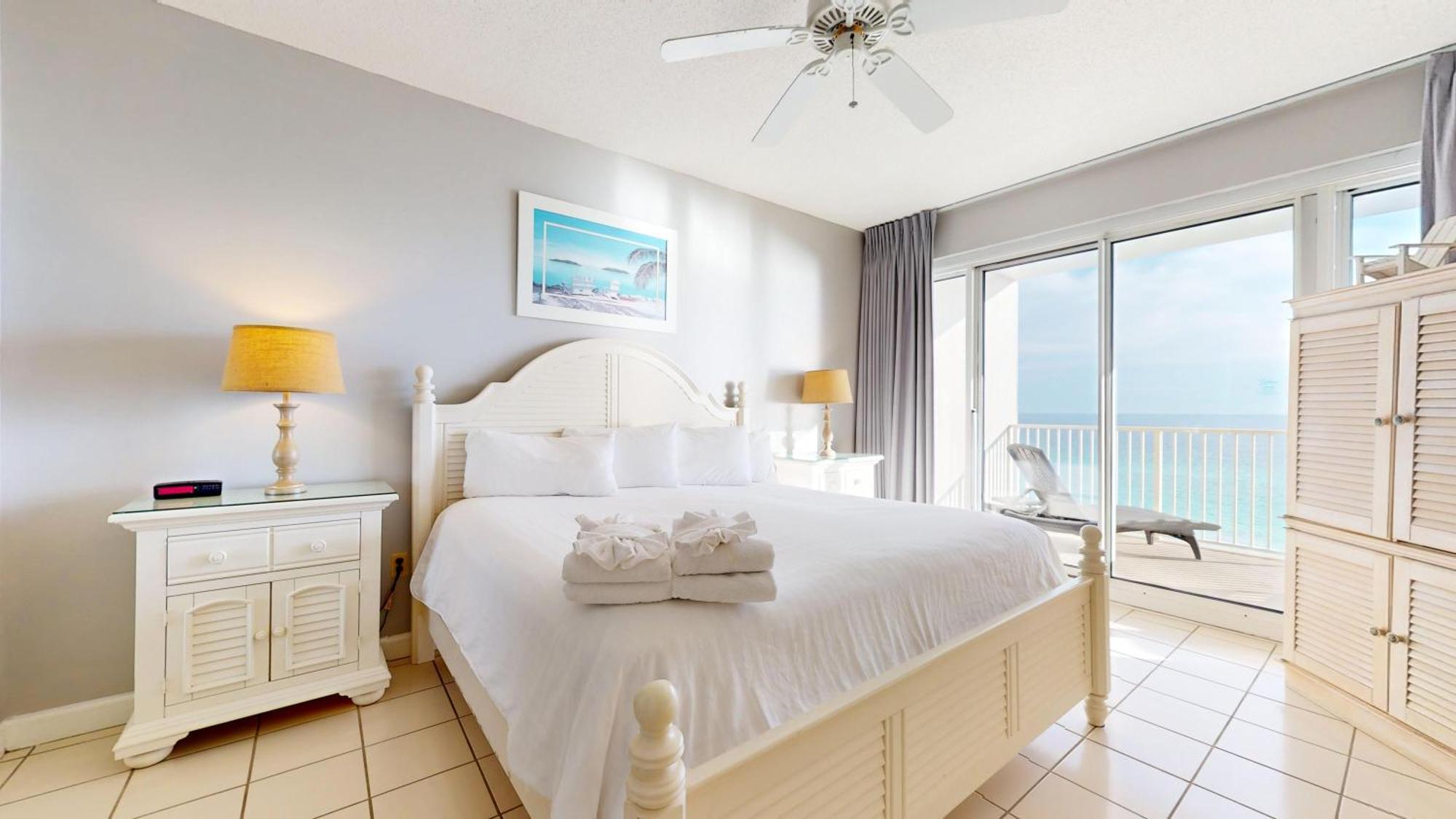 Holiday home Tides 0804