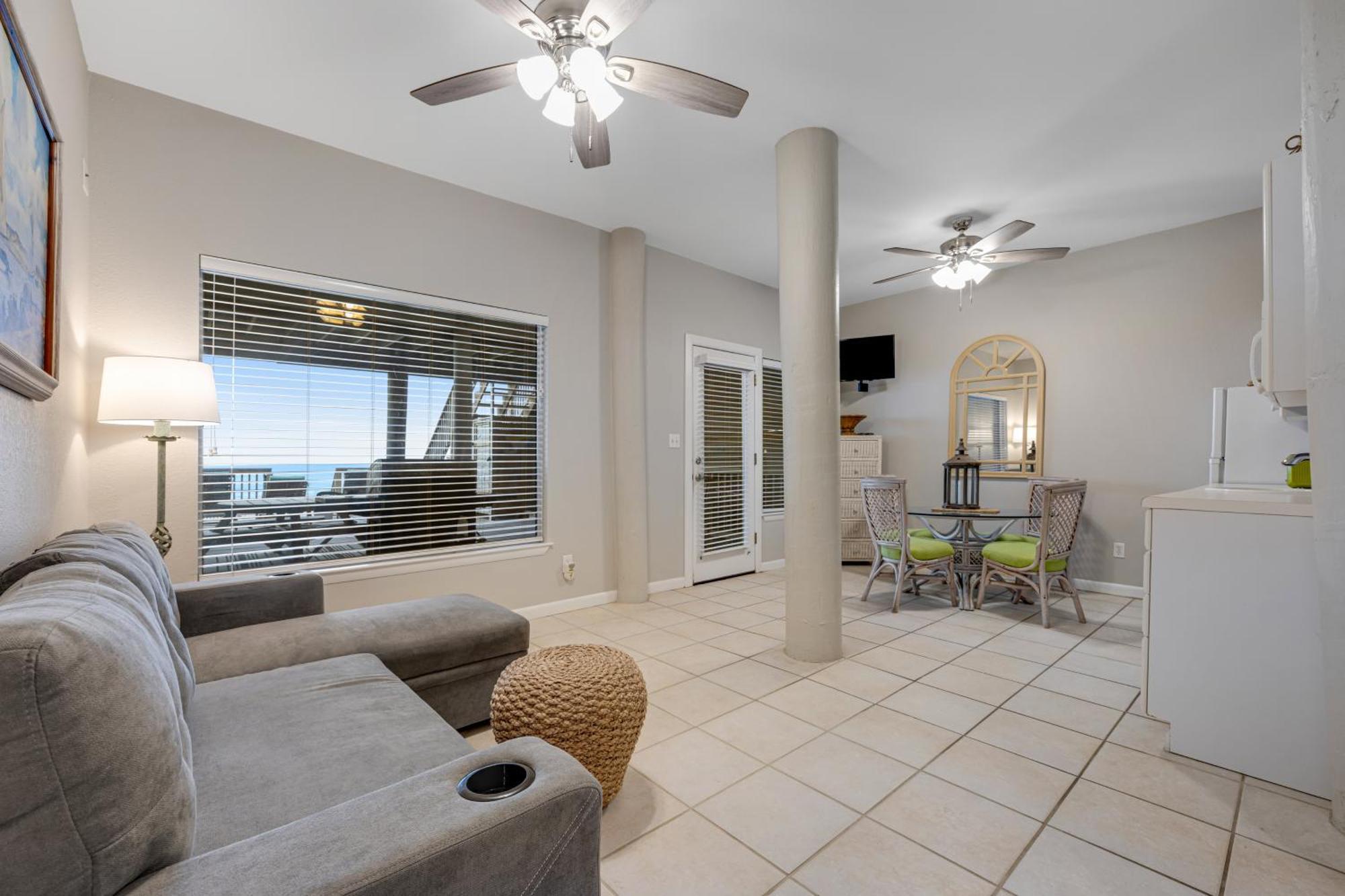 Dolphin Run At Reef Townhomes Holiday home Destin