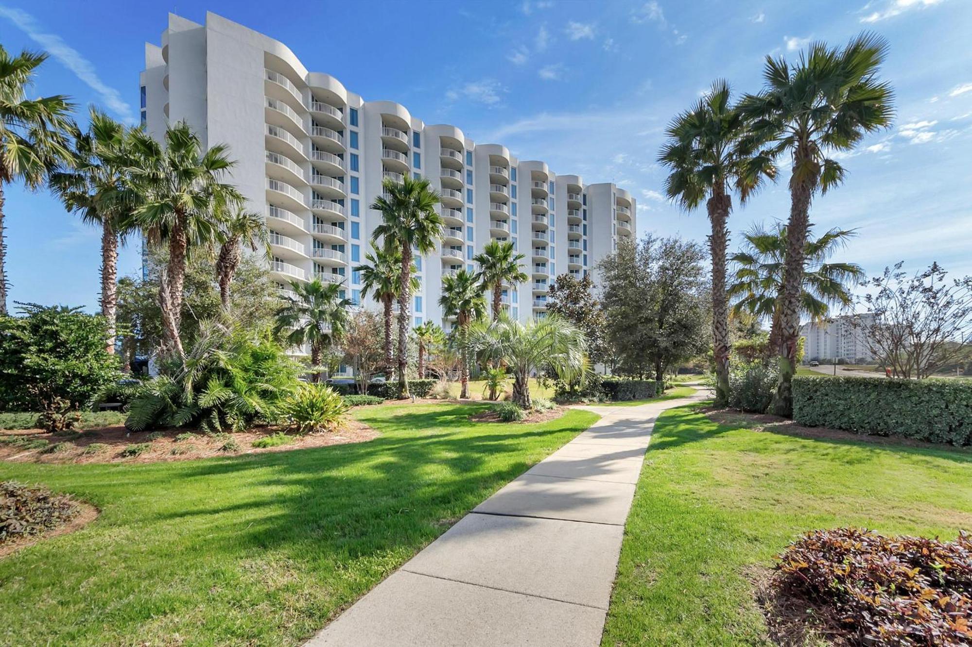 Palms #1814 Jr. 2br