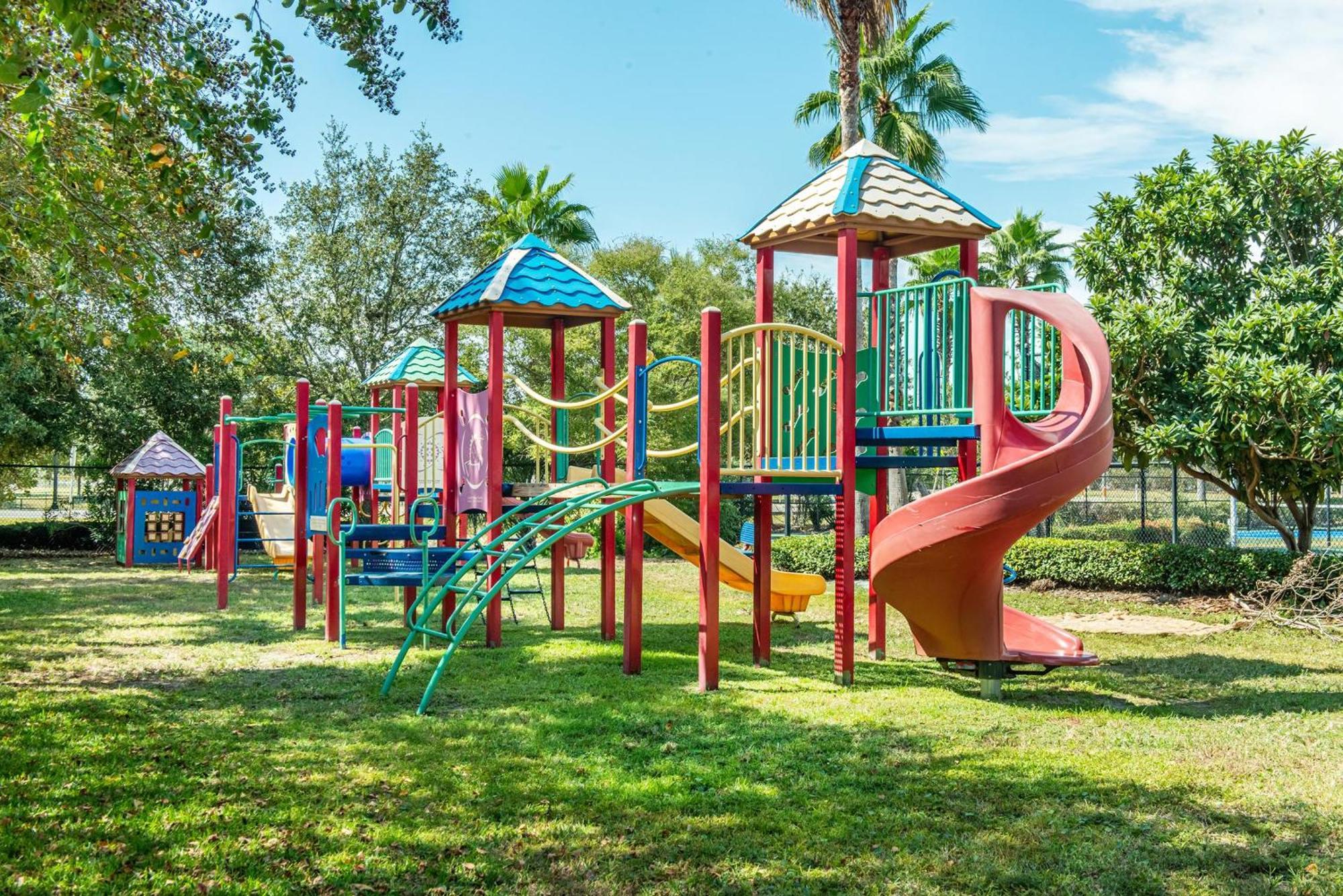 Apartment Palms #1814 Jr. 2br *