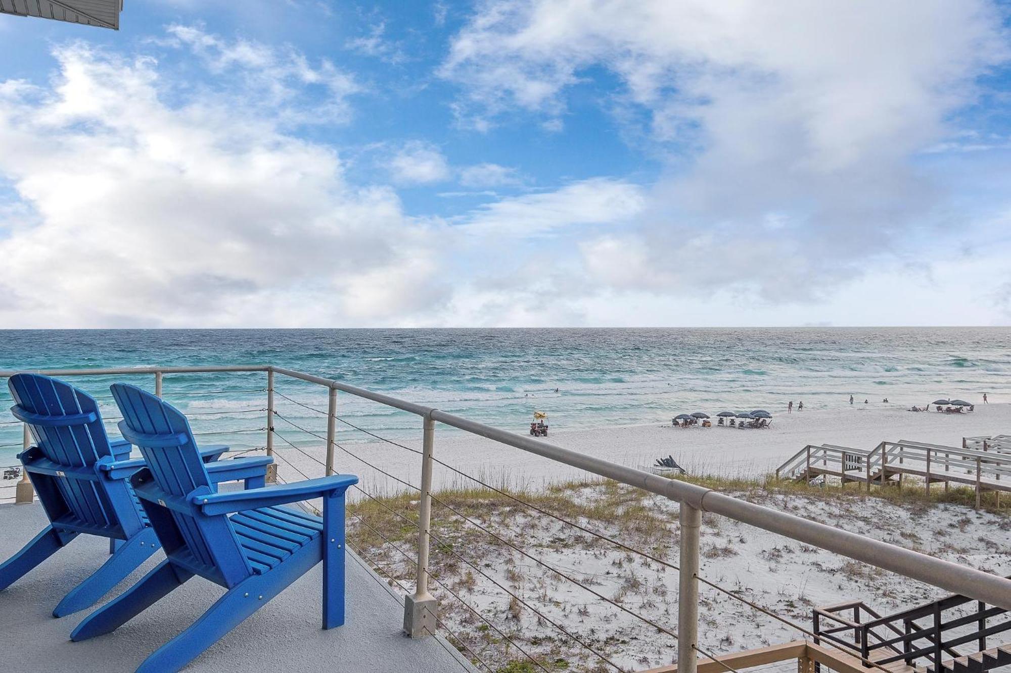 Latitudes Destin