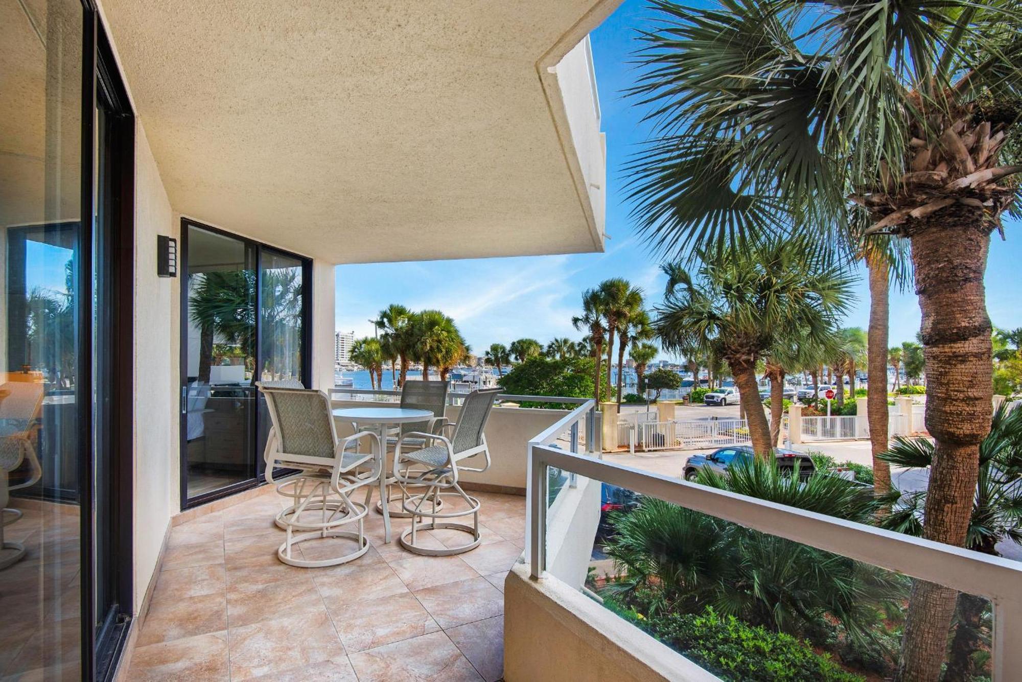 Apartment East Pass 102 *