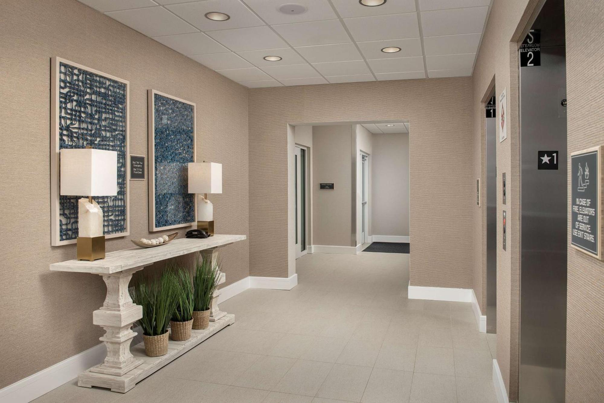 Hotel Homewood By Hilton Destin