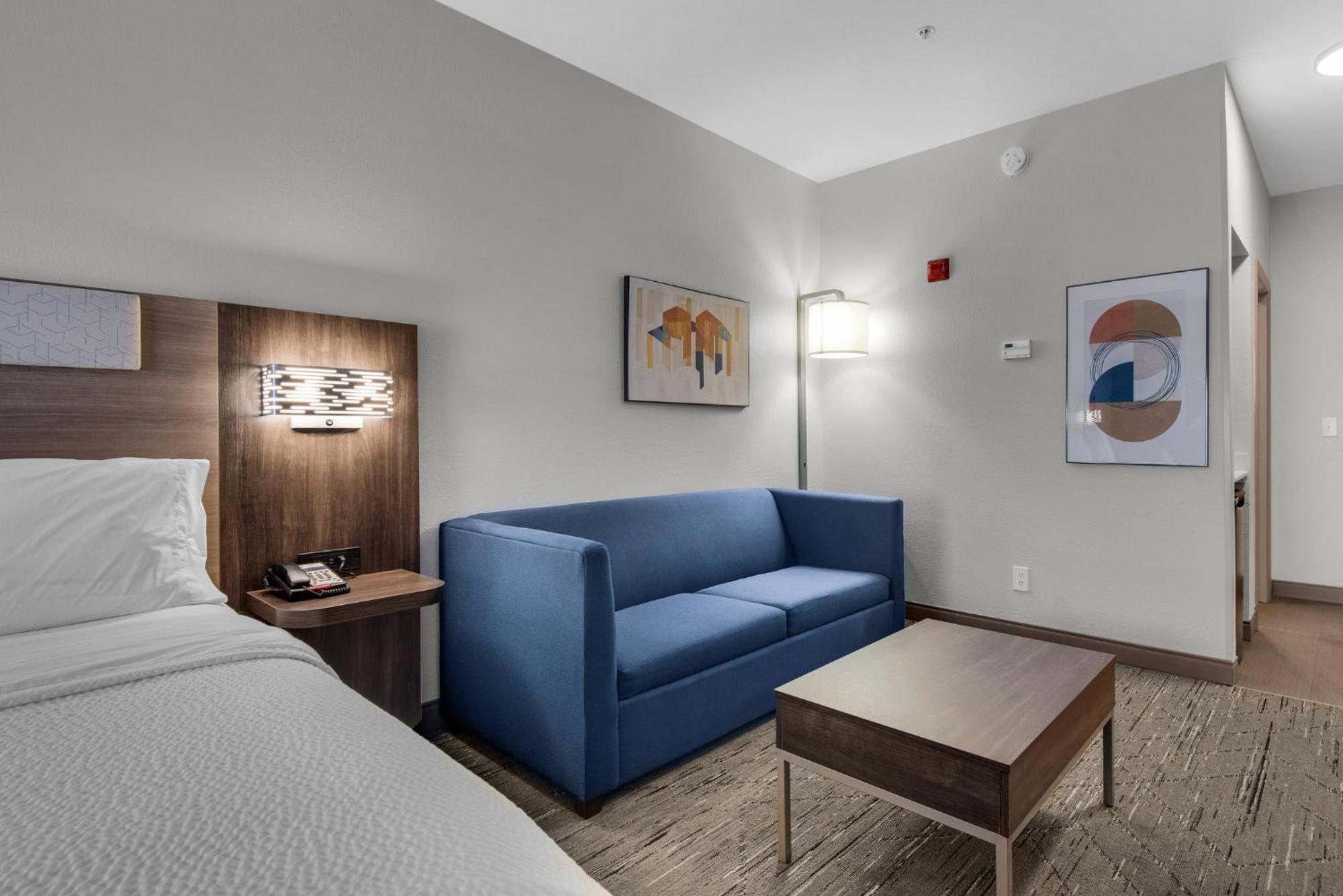Hotel Express E - Commons Mall Area By Ihg 2*