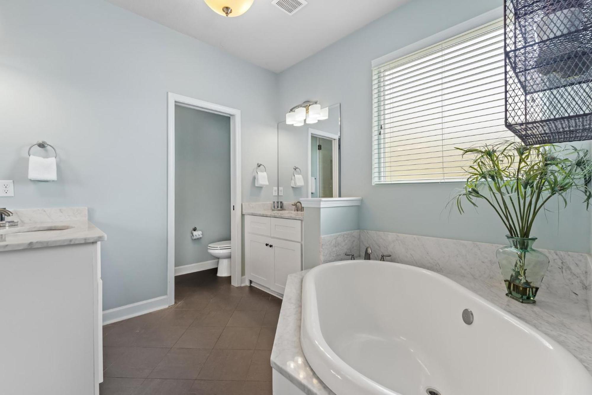 Ooh La La - 4555 Grand Key Loop East Holiday home *