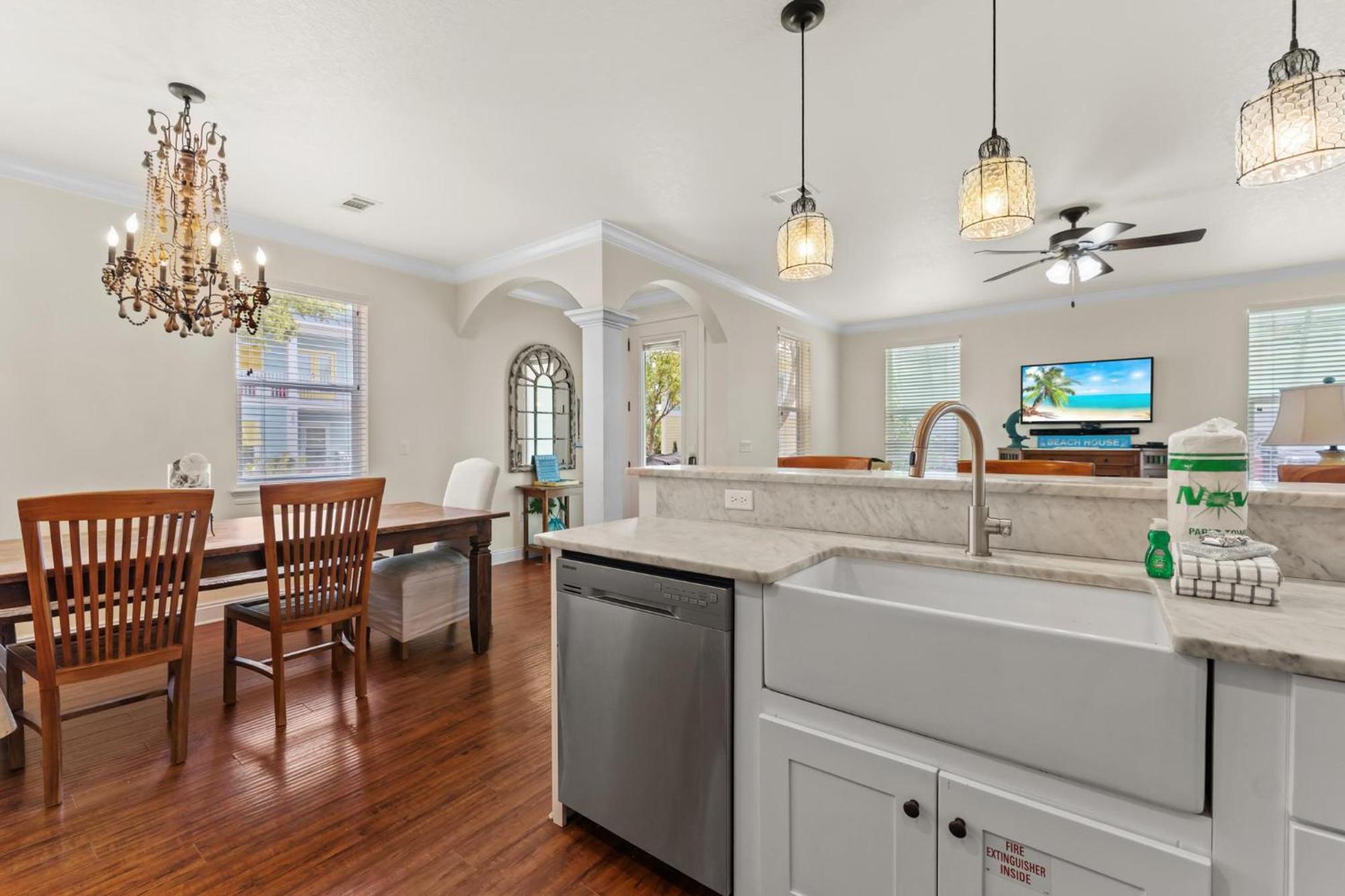 Ooh La La - 4555 Grand Key Loop East Destin