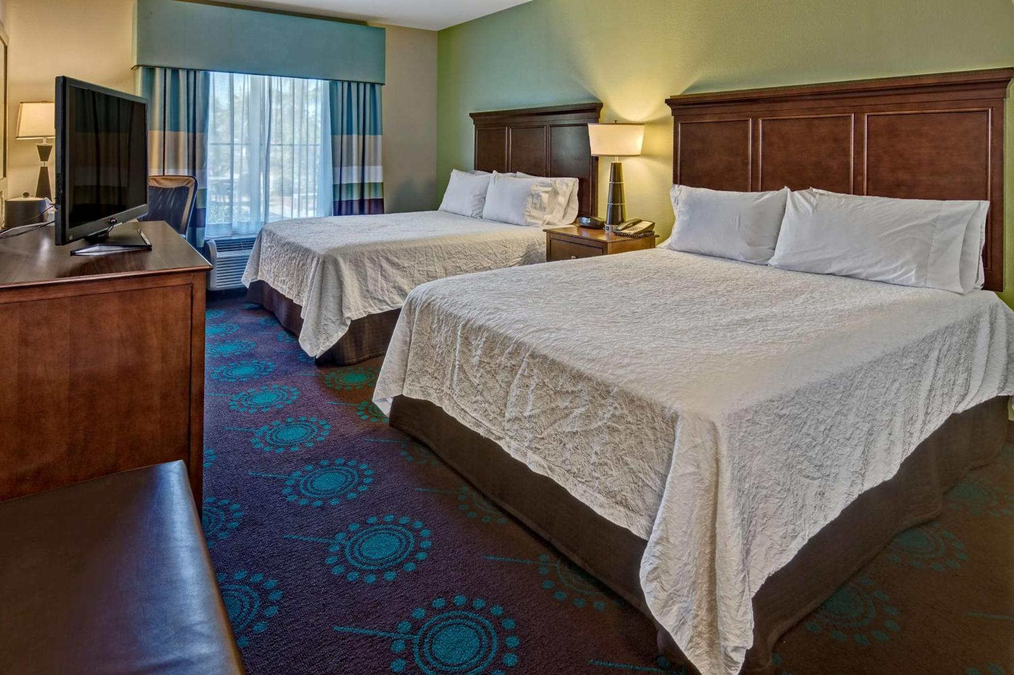 Hotel Hampton &