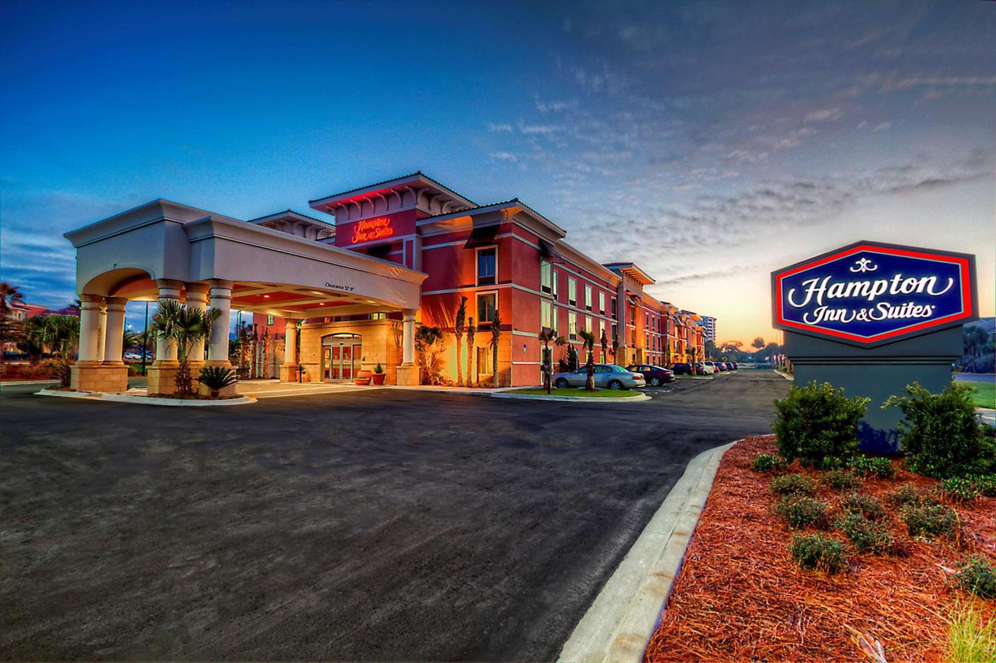 Hampton & Hotel