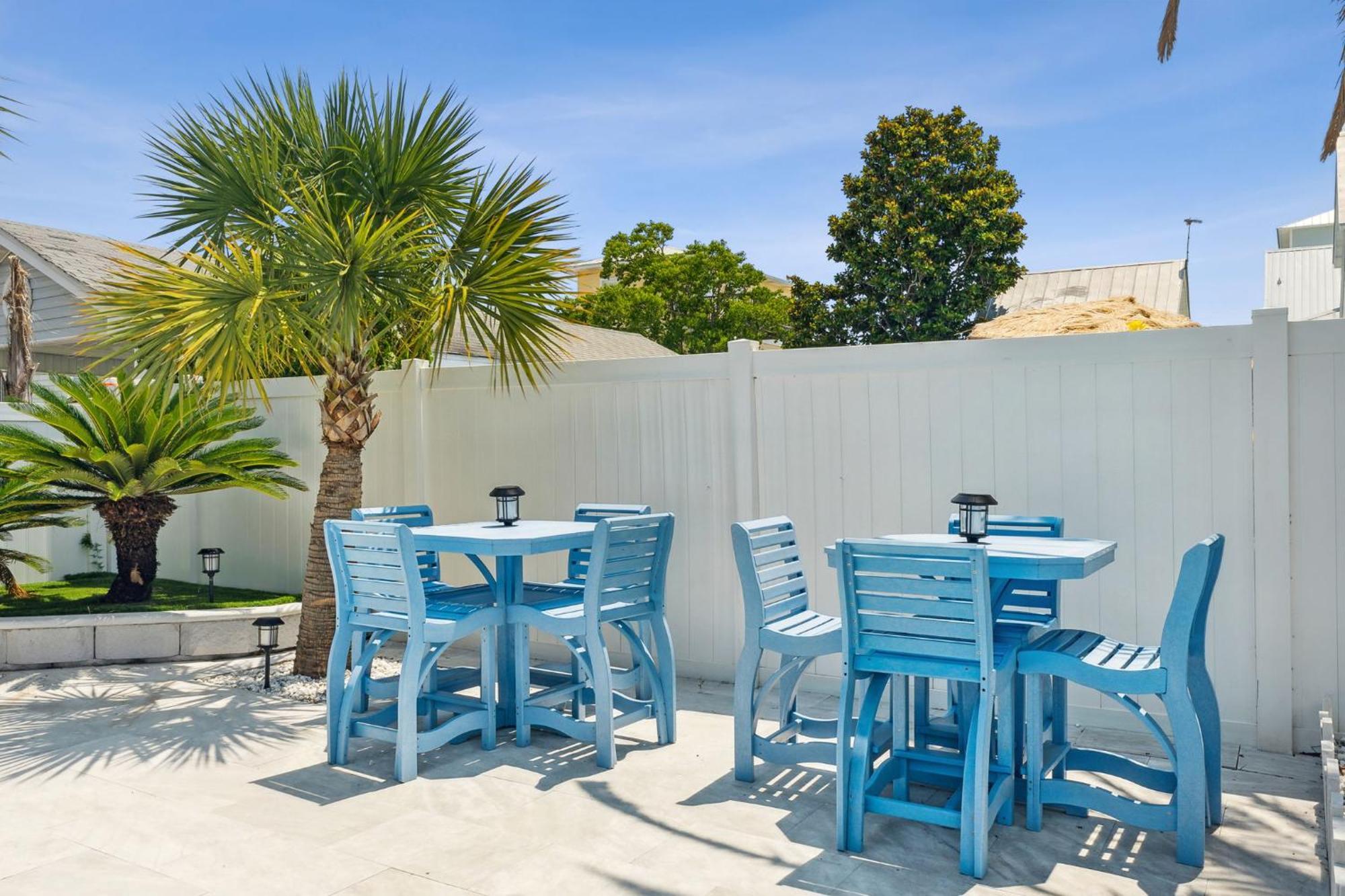 Paradise Palms With Heated Pool And Private Destin
