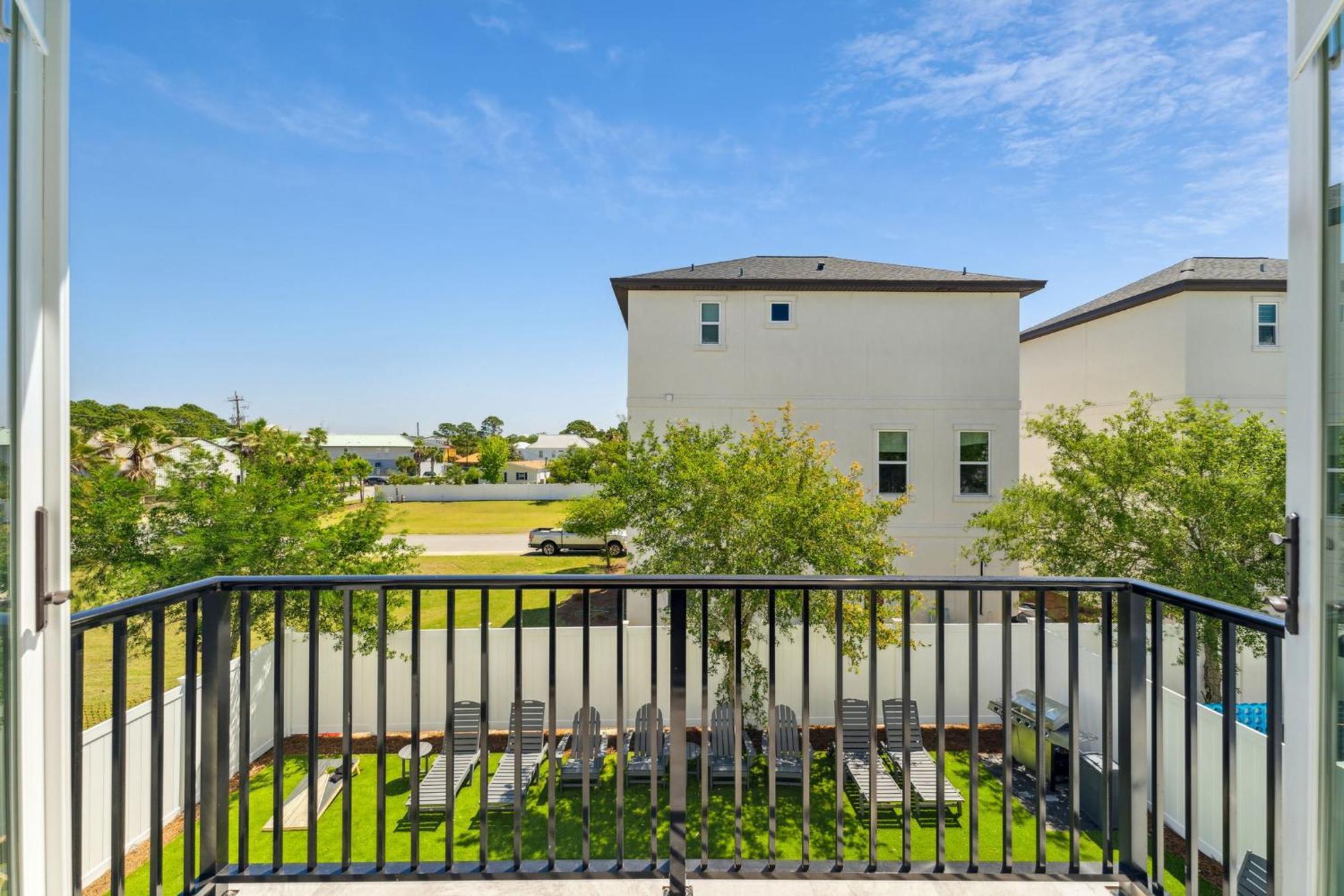 Endless Summer Estate With Golf Cart And Game Holiday home Destin