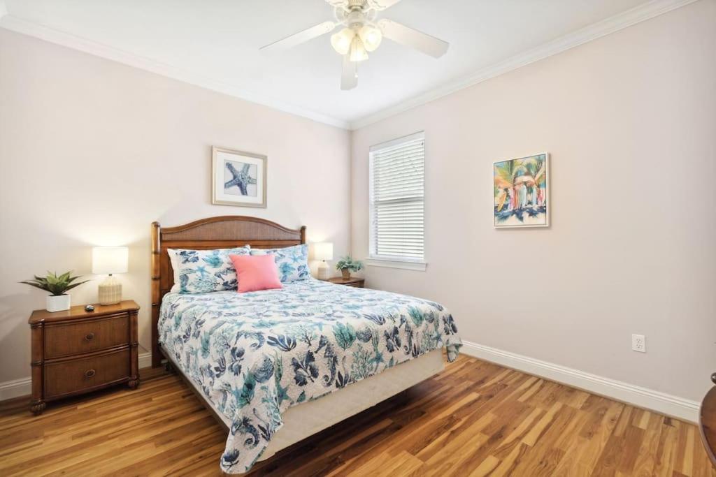 Seas The Dream At The Villages Of Crystal Holiday home Destin