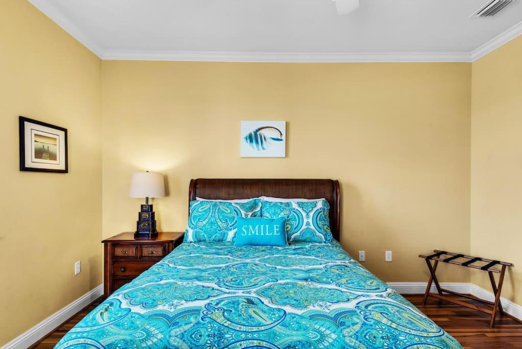 Seas The Dream At The Villages Of Crystal Holiday home *