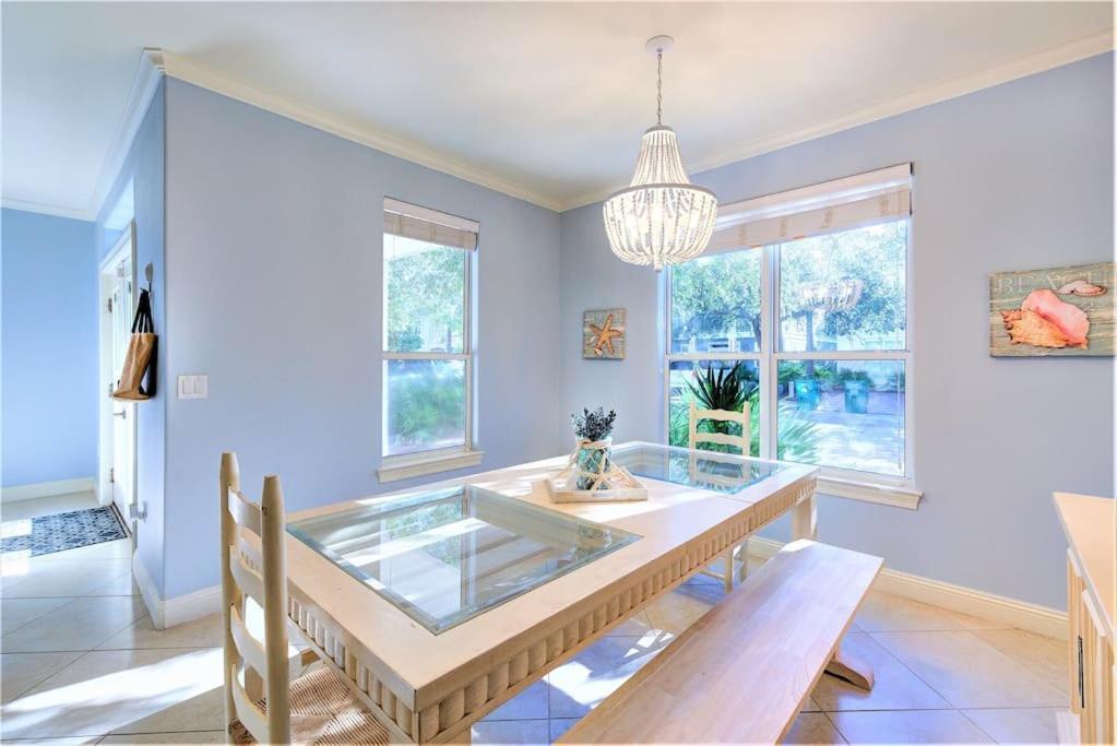 Seas The Dream At The Villages Of Crystal Holiday home