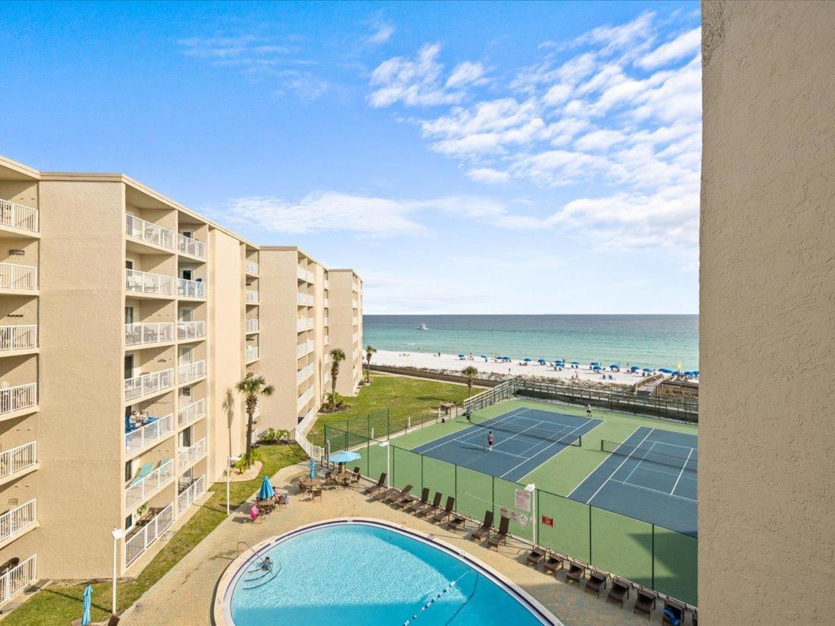 Surf And Racquet Unit 510 * Destin