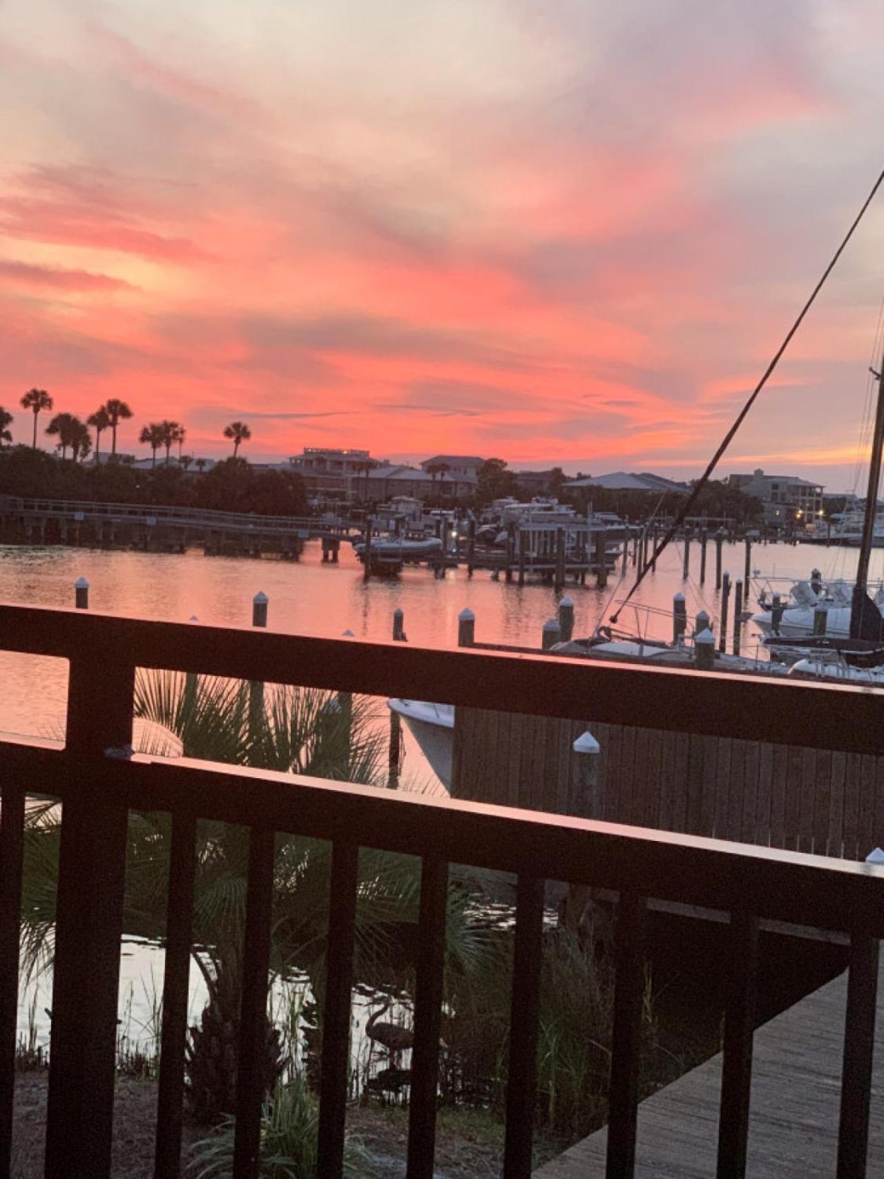 Holiday home Sandpiper Cove 2 Bedroom 2 Bathroom With Harbor View