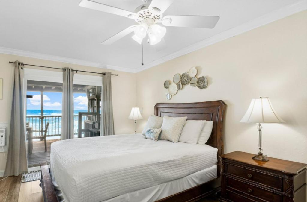 Apartment Grill Out With Private Beachfront Views! *