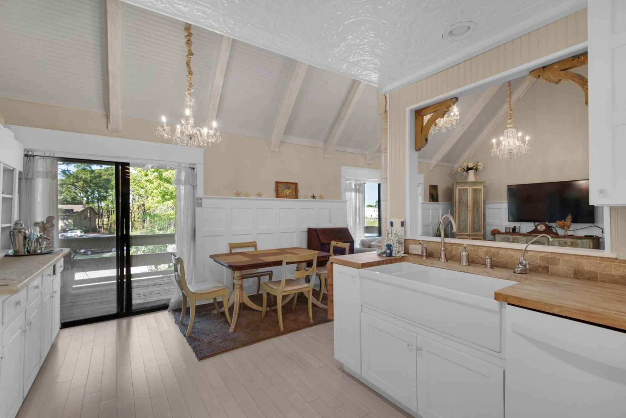 Seascape Golf Coconut Apartment