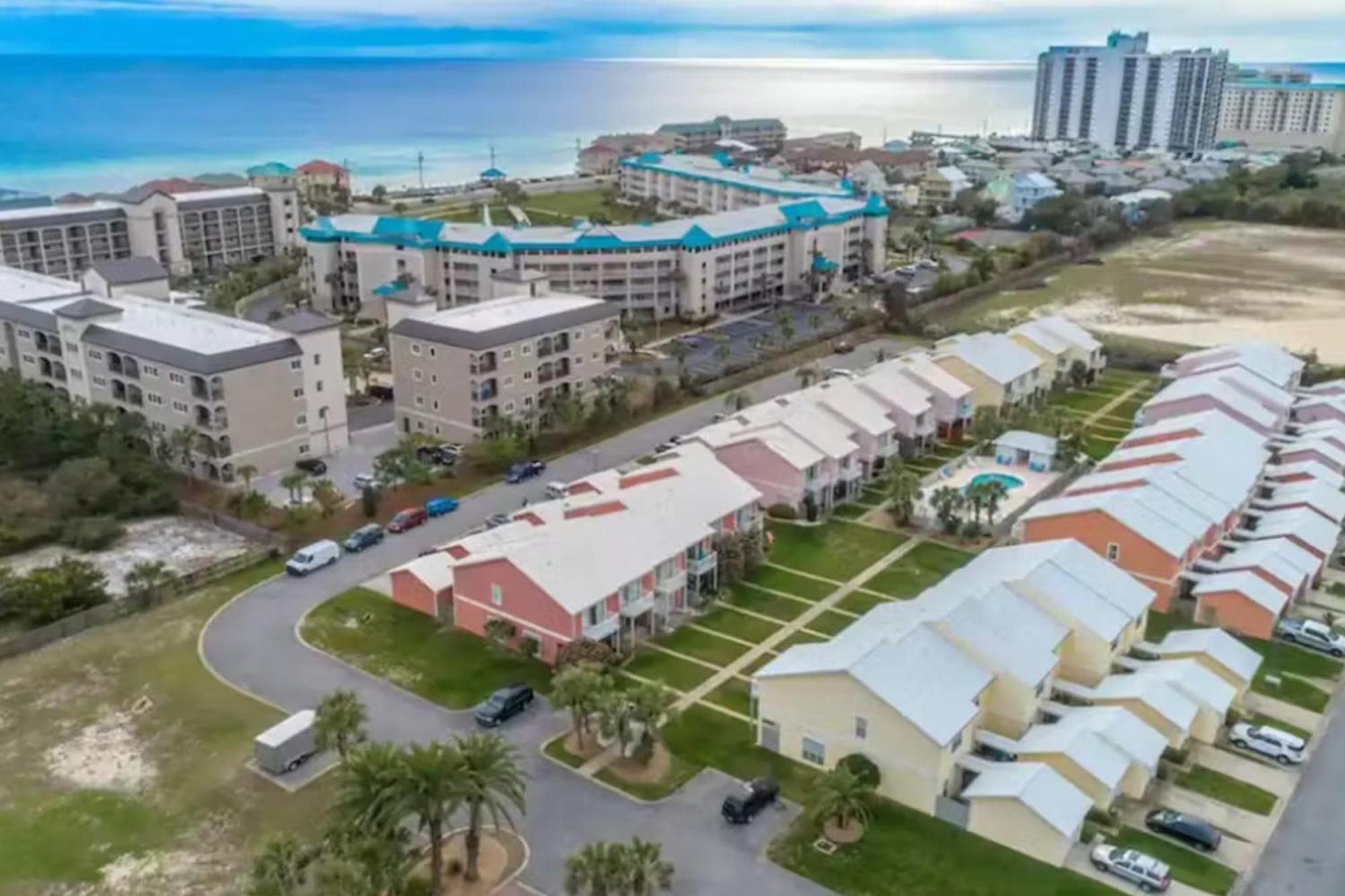 Gulf Walk 102 *