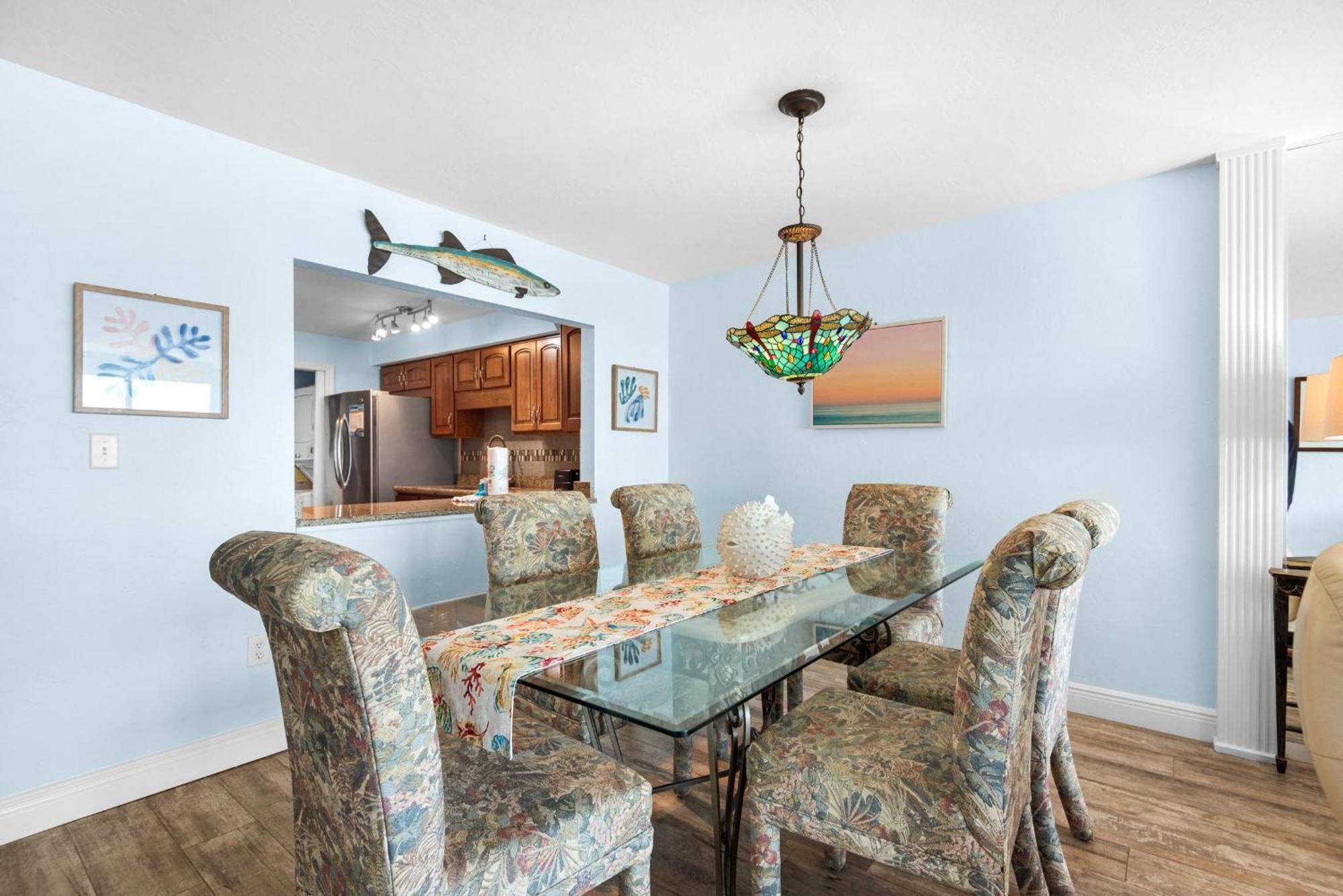 Shoreline Towers 3063 Destin