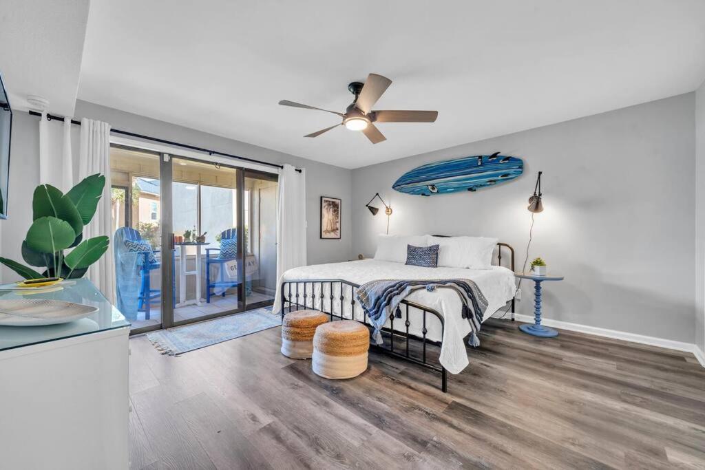 Chateau La 702 Surf & Sea