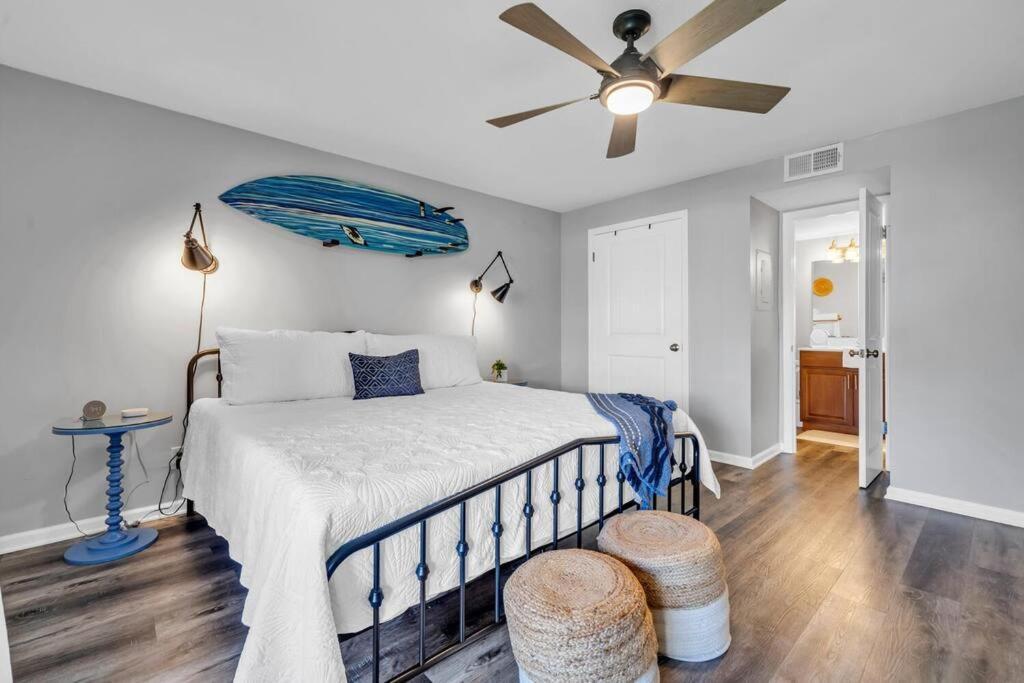 Chateau La 702 Surf & Sea