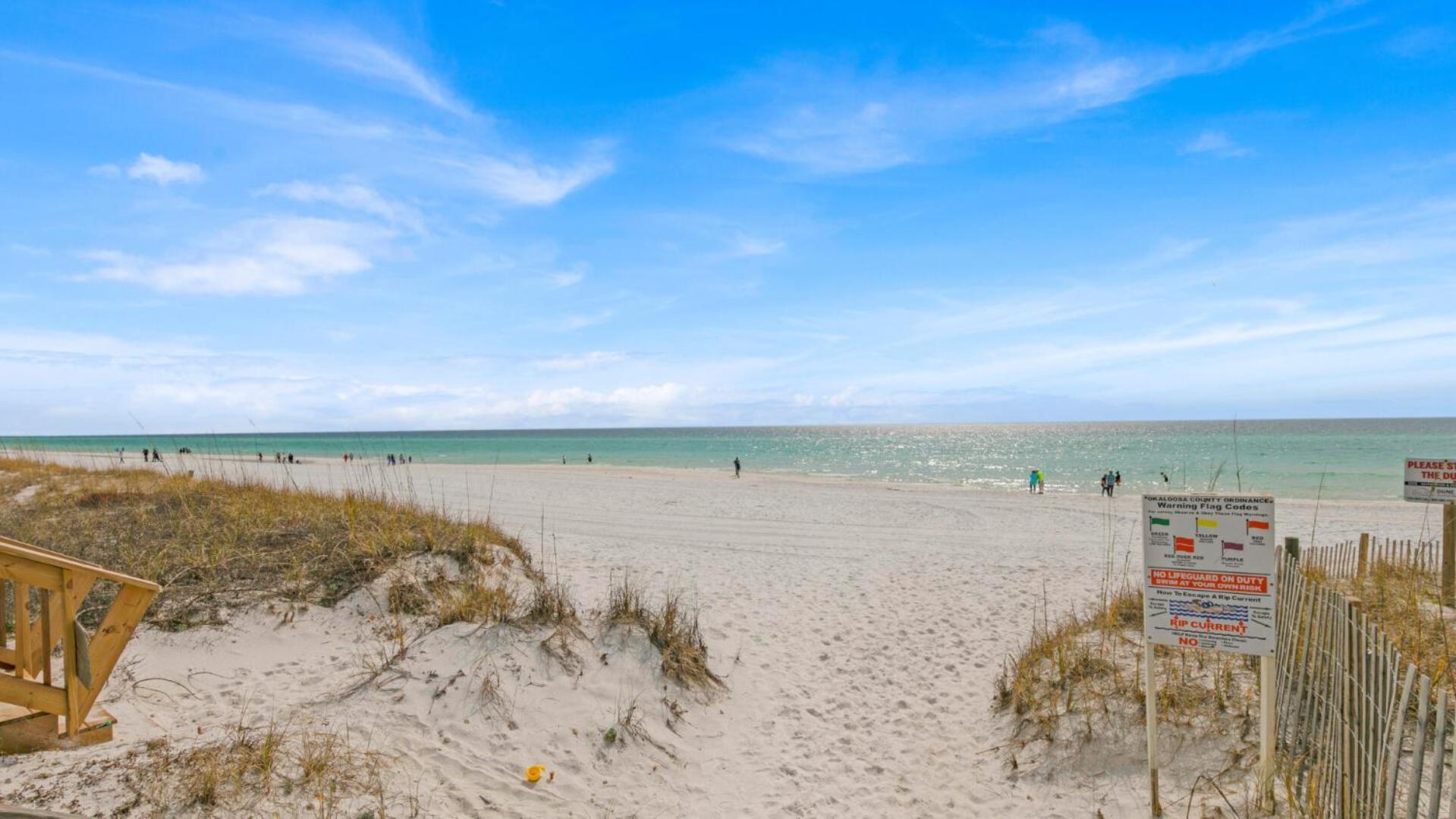 Holiday home Southbay By The Gulf 102 Only 30 Yards From The 3 Bedroom Townhome In