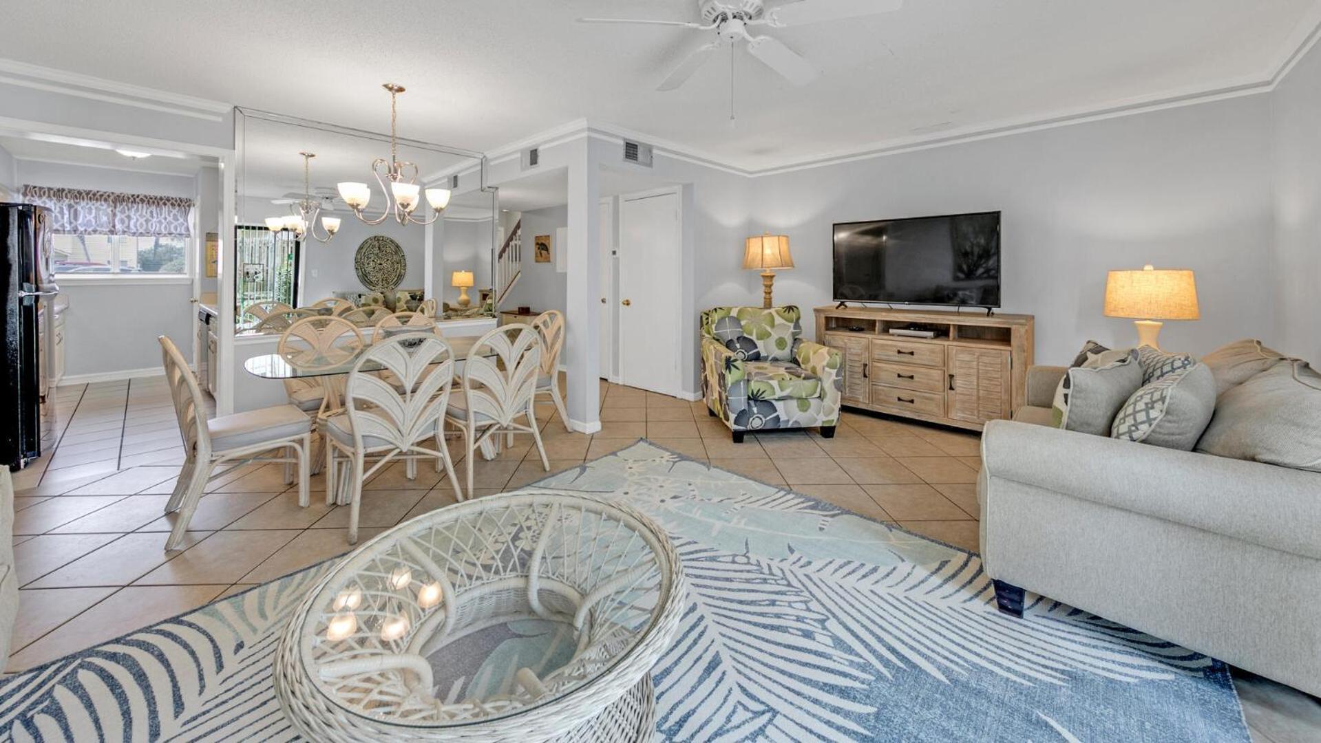 Holiday home Southbay By The Gulf 102 Only 30 Yards From The 3 Bedroom Townhome In