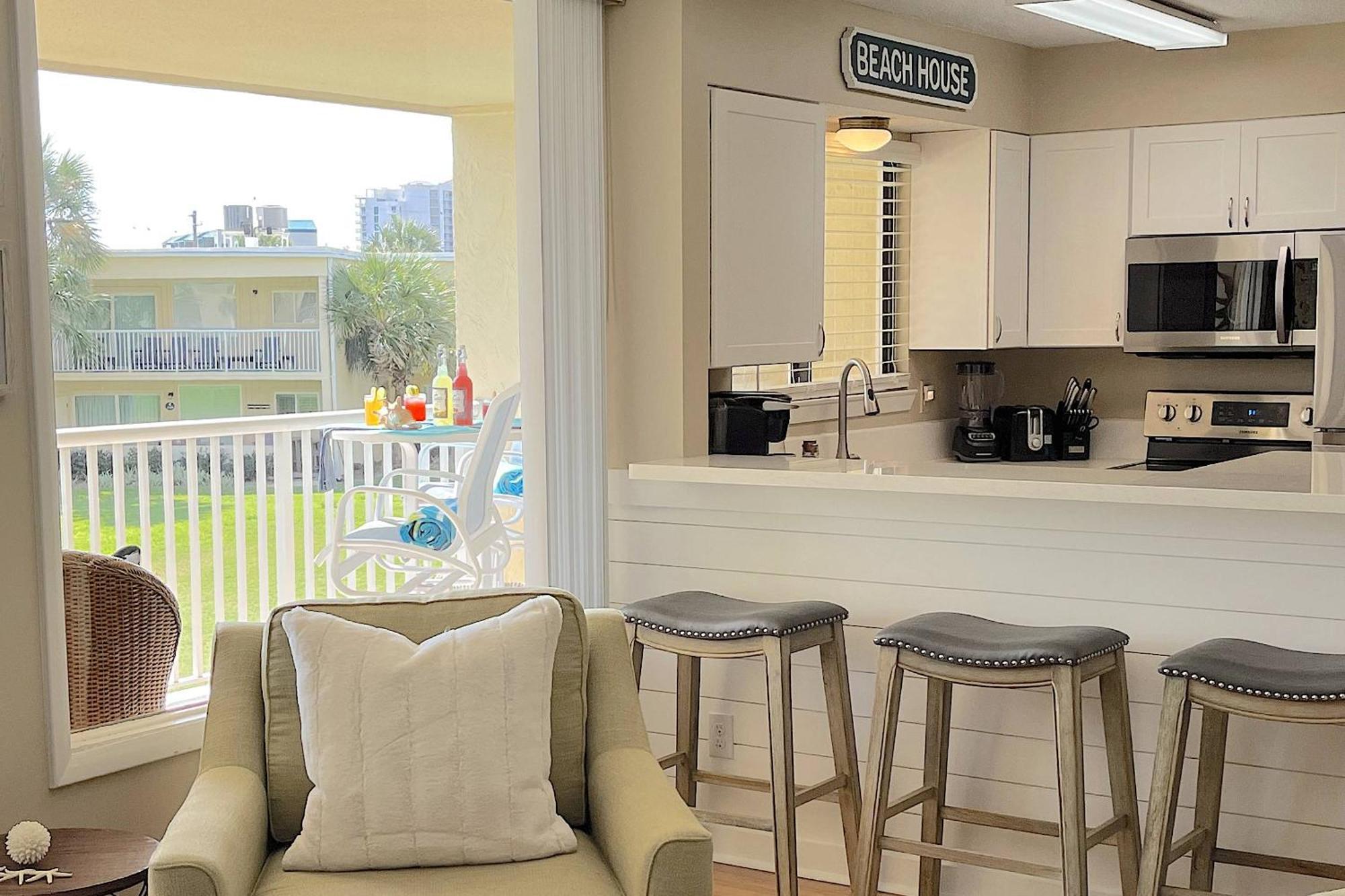 Silver Dunes D204 Surfin On Sunshine Holiday home Destin
