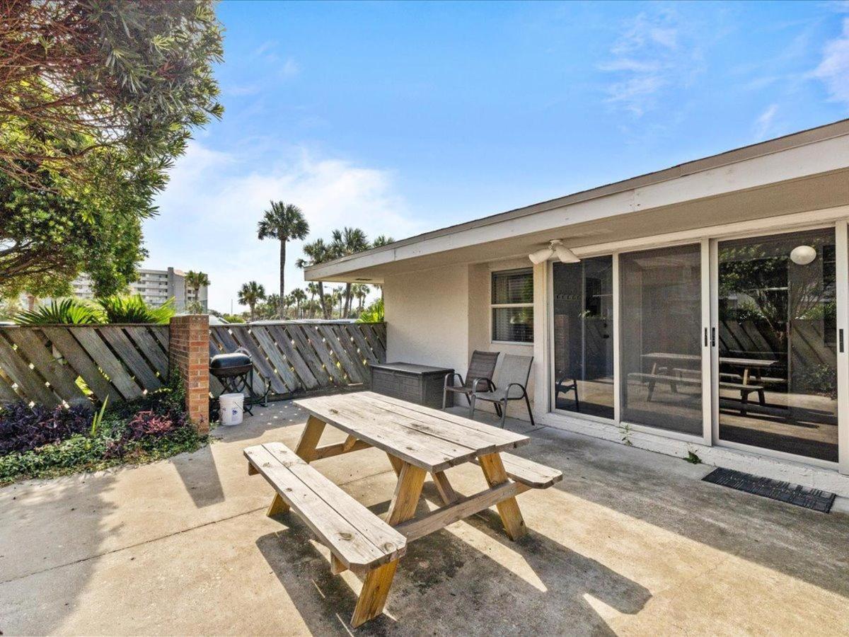 Surf And Racquet Unit 2a Holiday home *