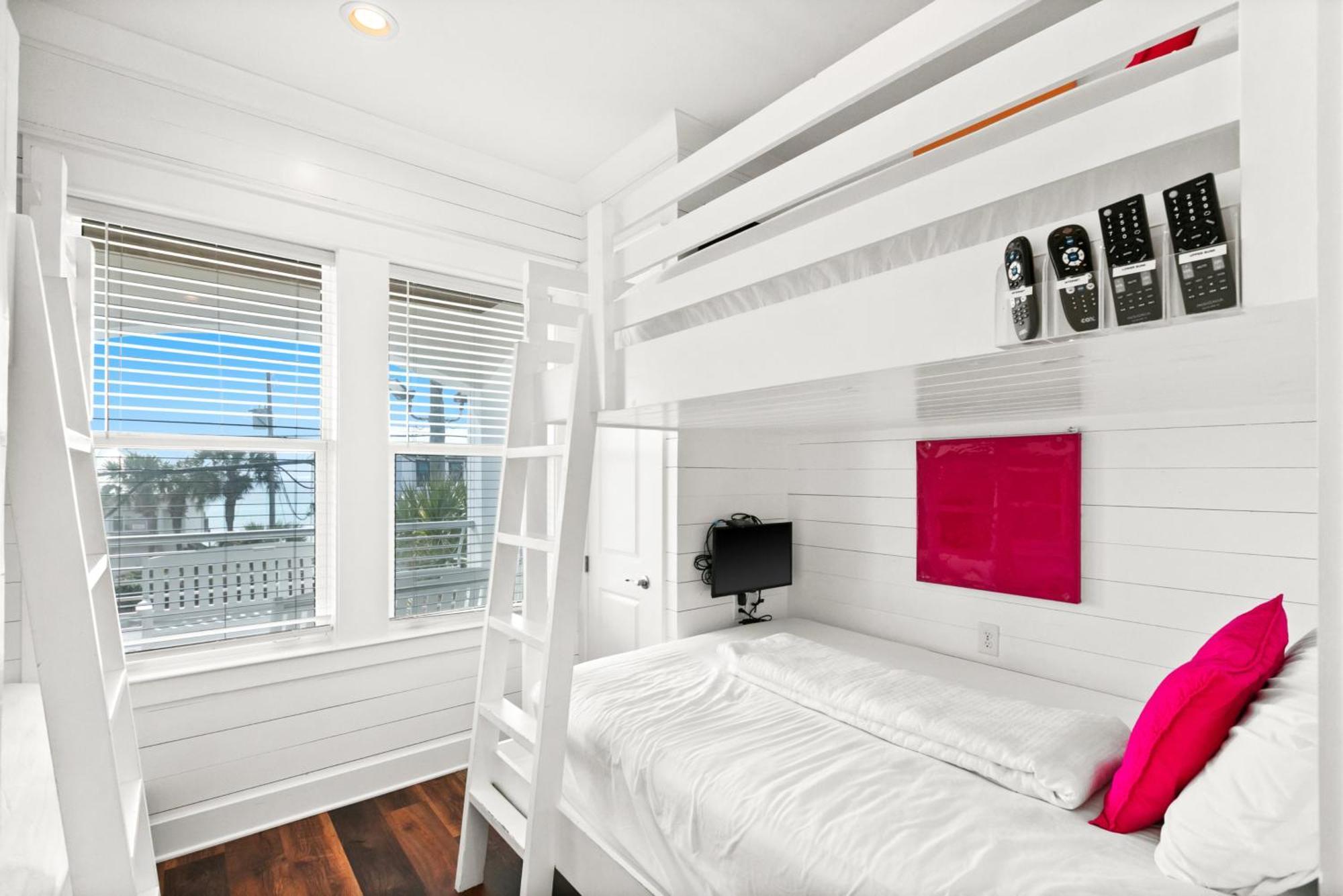 Blue Whale Your Luxury Escape Holiday home
