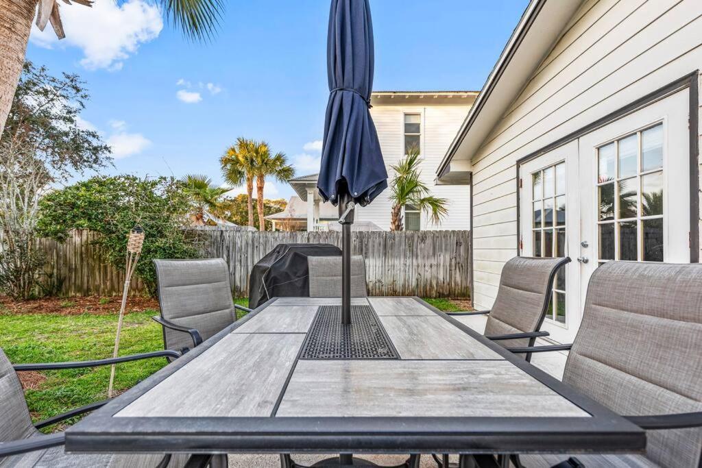 Blue Haven With Pool Holiday home Destin